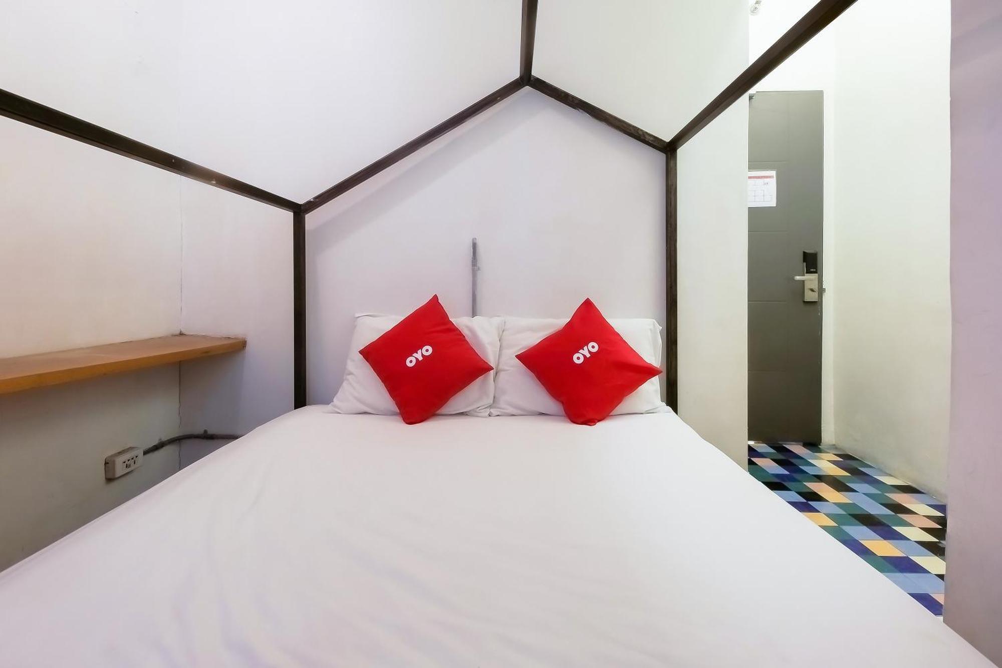 Spot On Junction Hostel Makati City Buitenkant foto