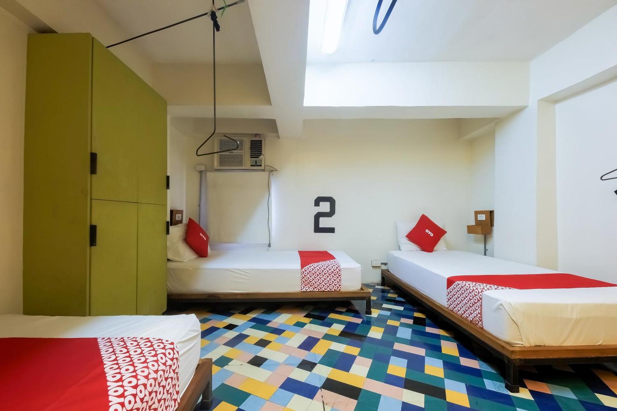 Spot On Junction Hostel Makati City Buitenkant foto