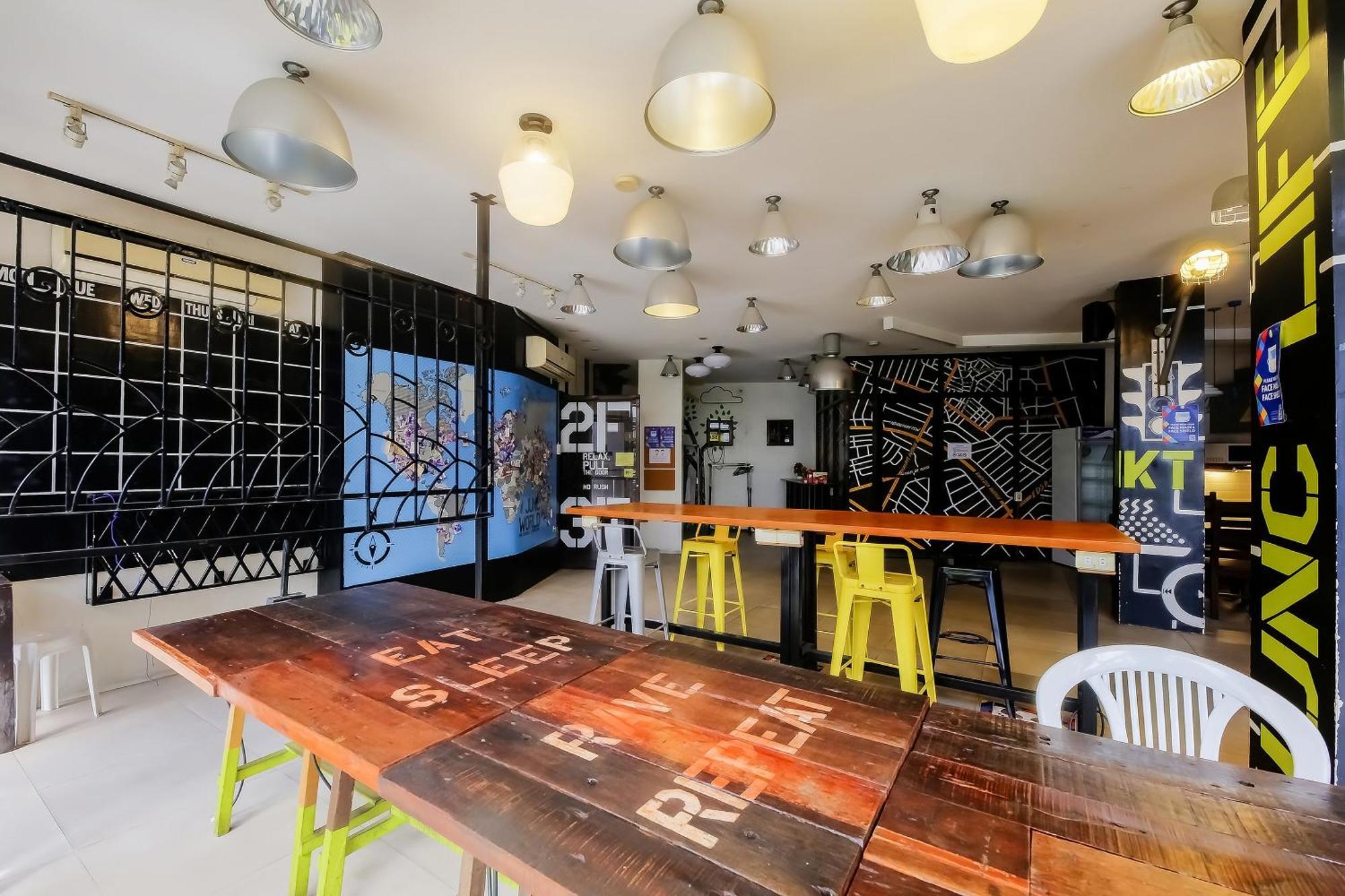 Spot On Junction Hostel Makati City Buitenkant foto