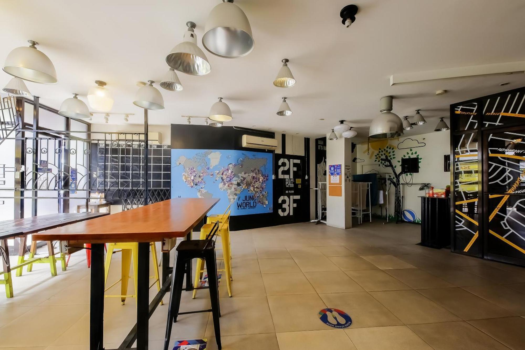 Spot On Junction Hostel Makati City Buitenkant foto