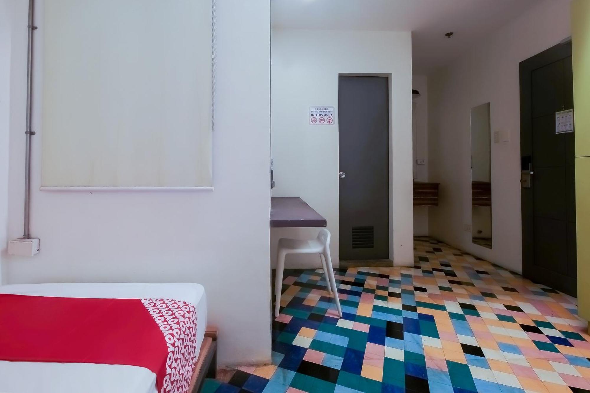 Spot On Junction Hostel Makati City Buitenkant foto